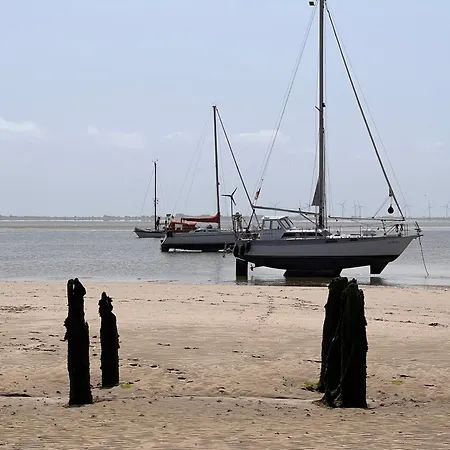 Strandschoenheit Апартаменты